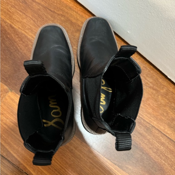 Sam Edelman Laguna Chelsea Boot - Picture 5 of 6